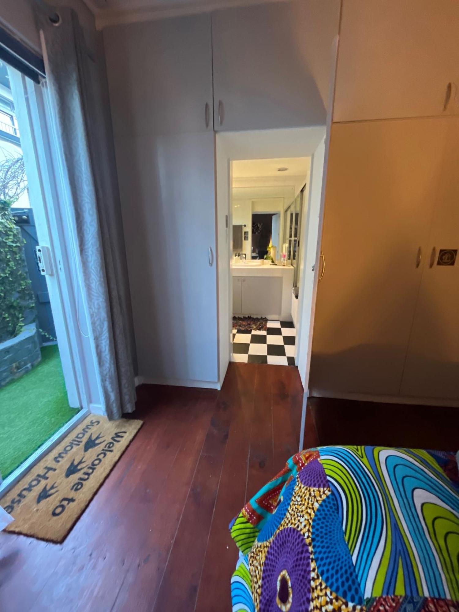 Seaside Getaway @ Swallow House Suite #2 كيب تاون المظهر الخارجي الصورة